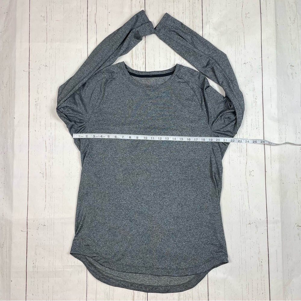 Lululemon License To Train Long Sleeve‎ - Picture 3 of 9